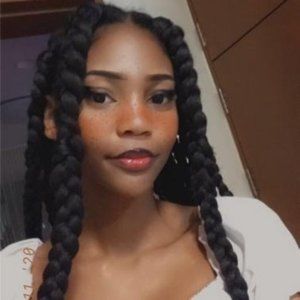 Meet your Posher, Brianna